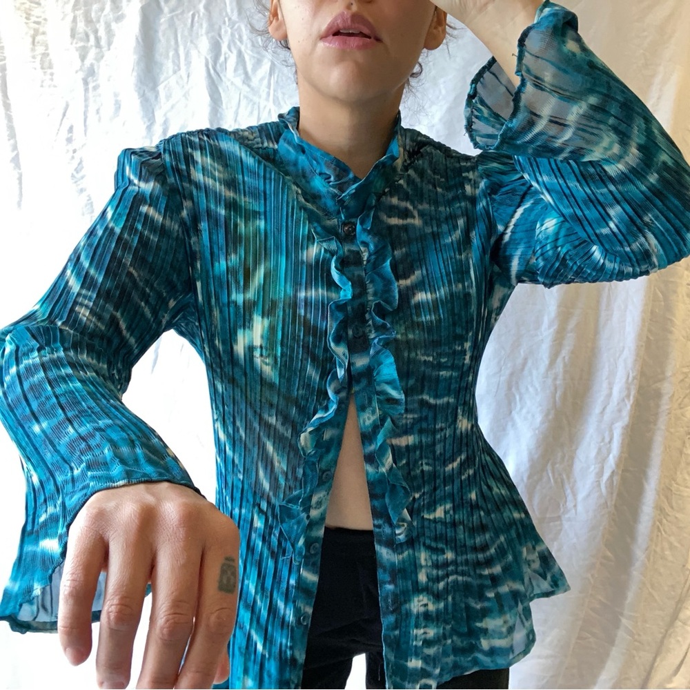 pleated long sleeve button up shirt